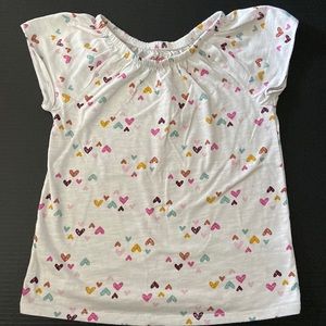 Girls shirt, white with hearts